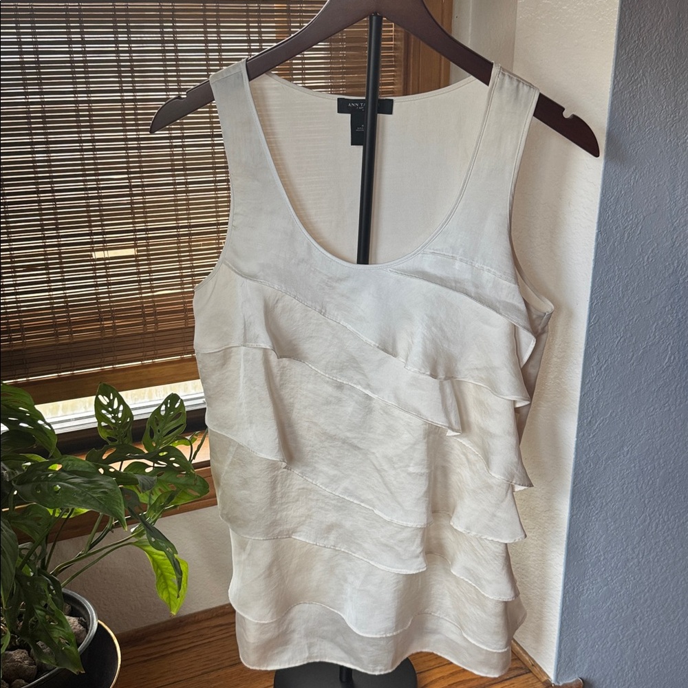 Ann Taylor White Ruffle Satin Sleeveless Top size 4